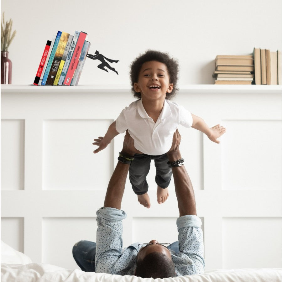 Superhero Bookend Figurines Metal Bookshelf Decor Desktop Ornament Office Desktop Accessories Bookshelf Home Decoration