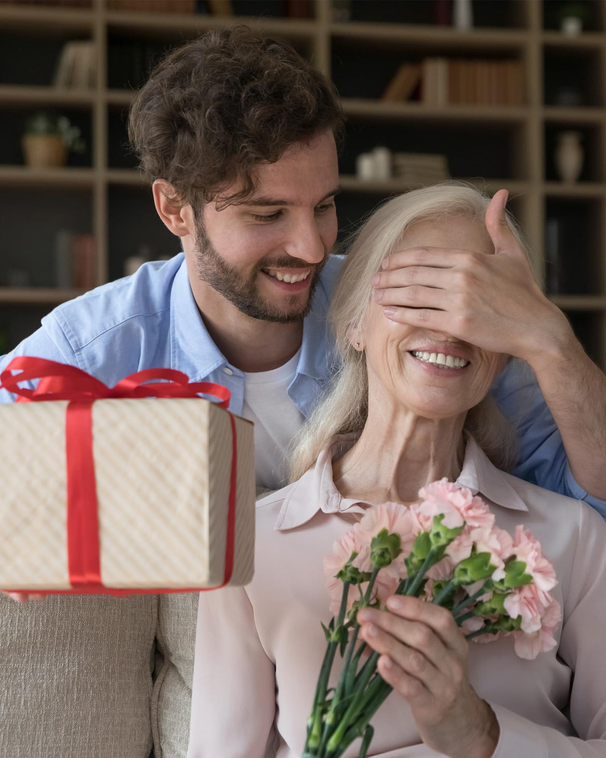 Elephant Statue for Garden Decor with Gift Appeal - Ideal Gifts for Women, Mom or Birthdays, Beautifully Crafted Outdoor & Home Decor to Wow Your Guests (33.5 CM Elephant)