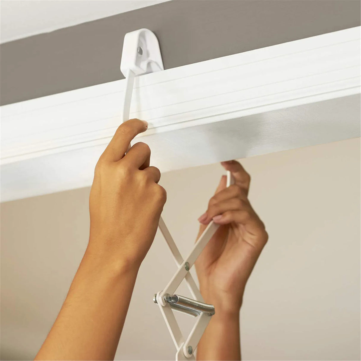 Baby Bounce Seat Portable Door Swing Jumper Exerciser With Adjustable Strap For Toddlers Infants 6 Months To 2 Years Old