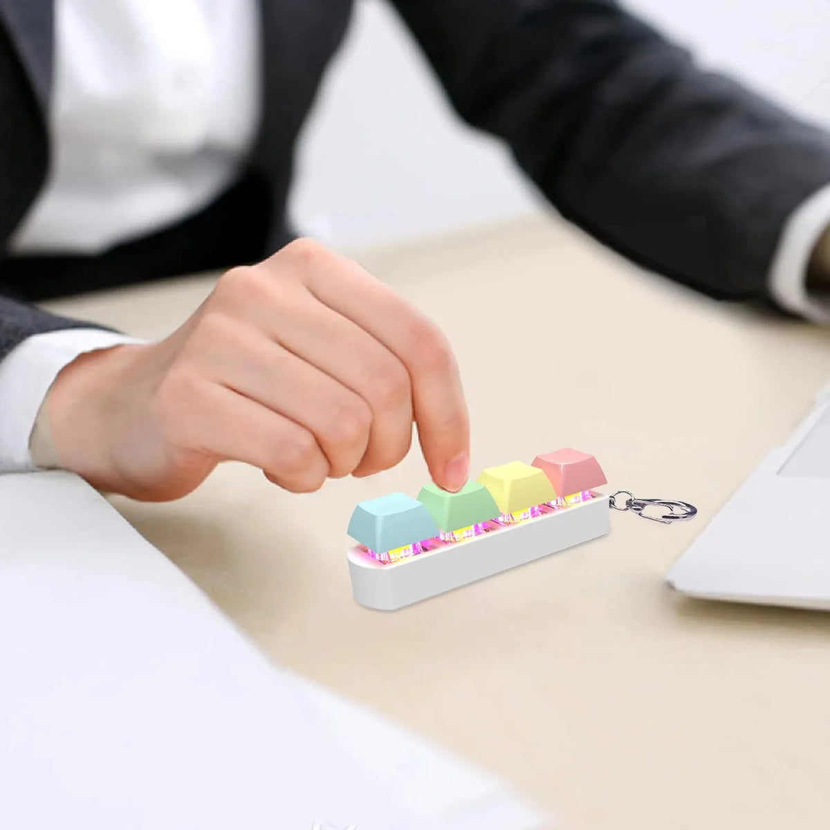 4-Key Keyboard Fidget Keychain – Light-Up or Non-Light