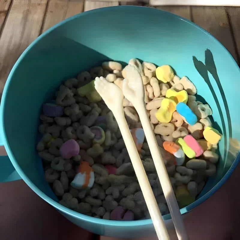 A pair Creative Palm Chopsticks Plastic small hands cat claws chopsticks Kitchen supplies Reusable chopsticks