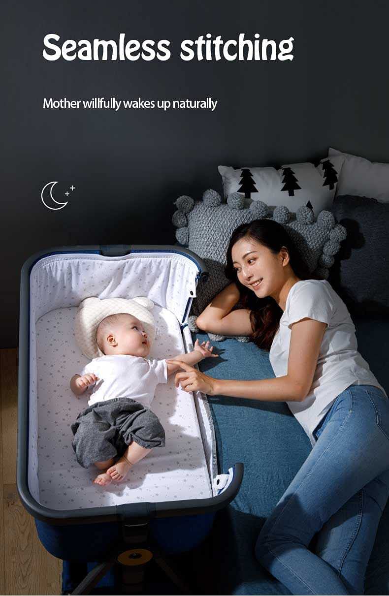 Baby bassinette with Mattress, Rocking Crib Co-Sleeping Cradle with Mosquito net (Blue)