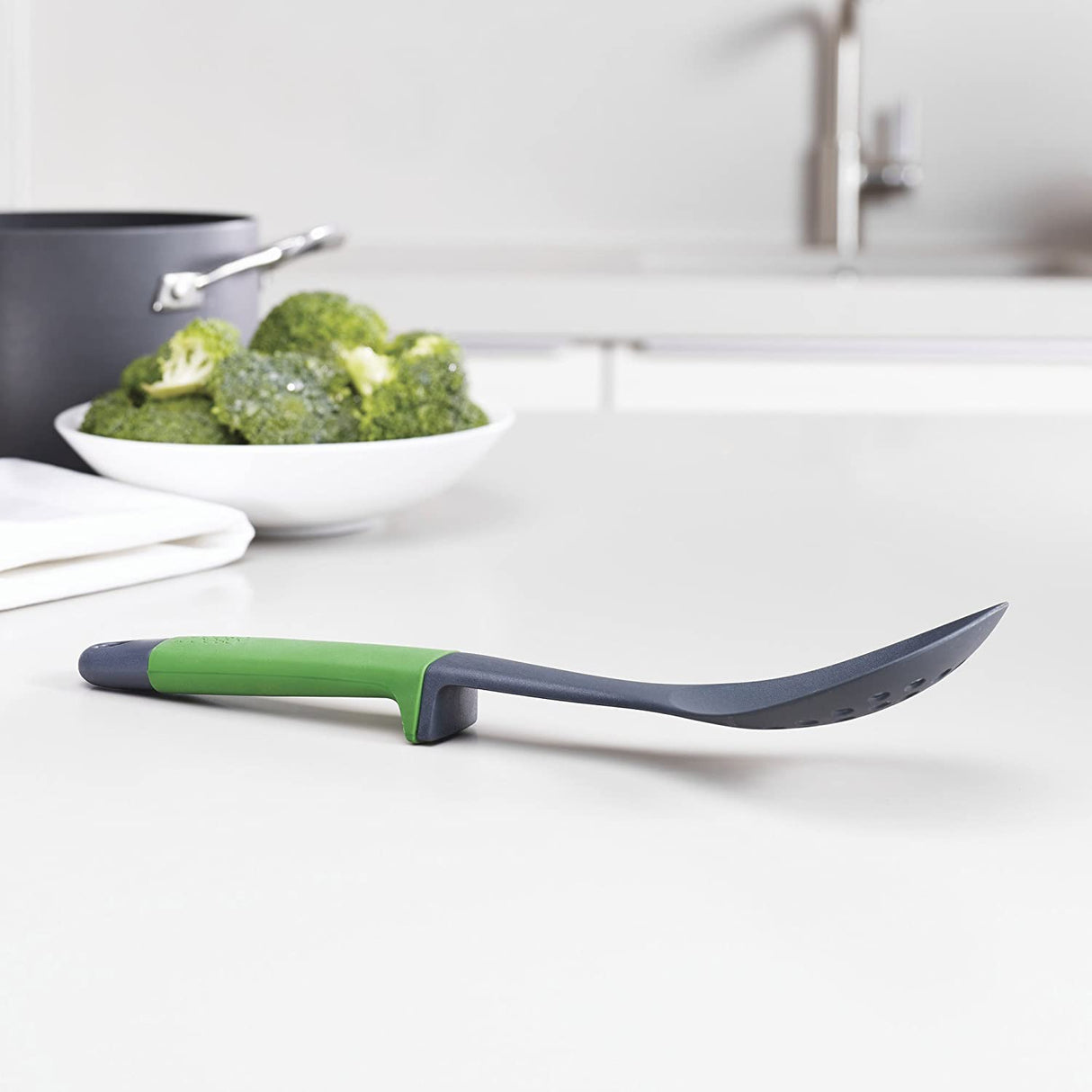 6 Pieces Kitchen Utensil Set with Storage Carousel, Multicolor