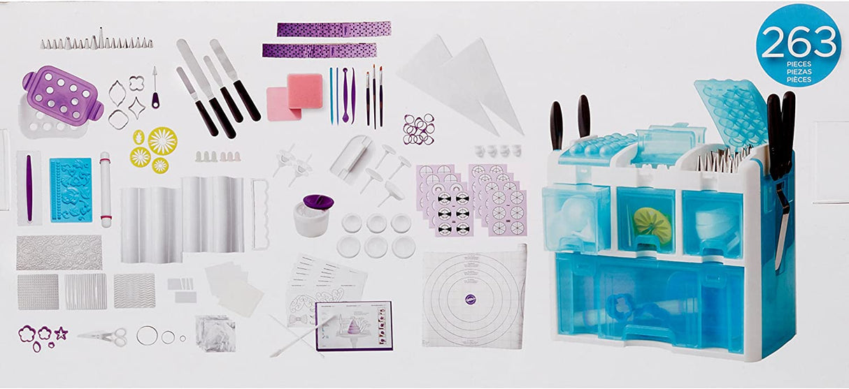 Wilton Ultimate Cake Decorating Tools Set
