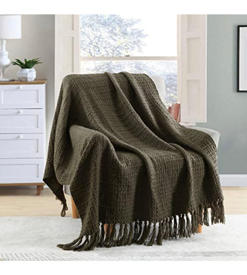 Thick Chunky Olive Knitted Throw Blanket for Couch Chair Sofa Bed, Chic Boho Style Textured Basket Weave Pattern Blanket with Decorative Fringe, 50"X60"