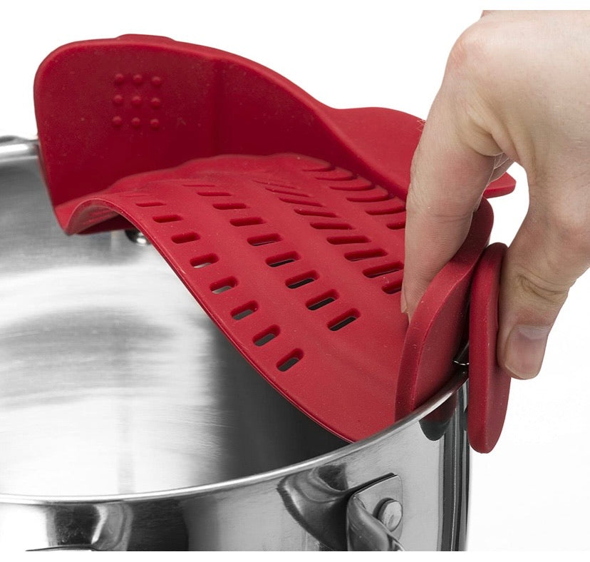 Kitchen Gizmo Snap N Strain Strainer, Clip On Silicone Colander, Fits all Pots and Bowls - Red