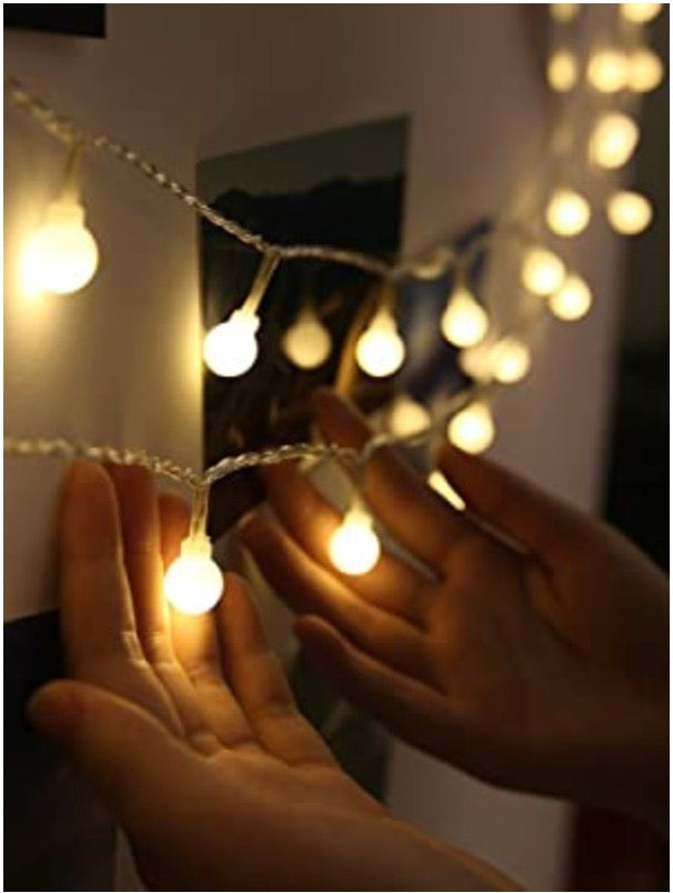 Globe Fairy Light Battery Powered 22.9FT 50 LED Ball String Lights with Remote Control for Holiday Christmas New Year Wedding Party Gardens Lawns Patios Indoor & Outdoor Decoration(Warm White)
