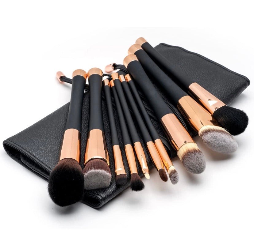 Professional Makeup Brush Collection, 12pcs Set High End Cosmetic Brush, Cruelty Free Synthetic Bristles for Foundation Blending Powder Blush Eye Shadow, Travel Leather Clutch, Rose Gold