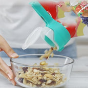 Reusable Bag-Sealing Clip with Pour Spout – White