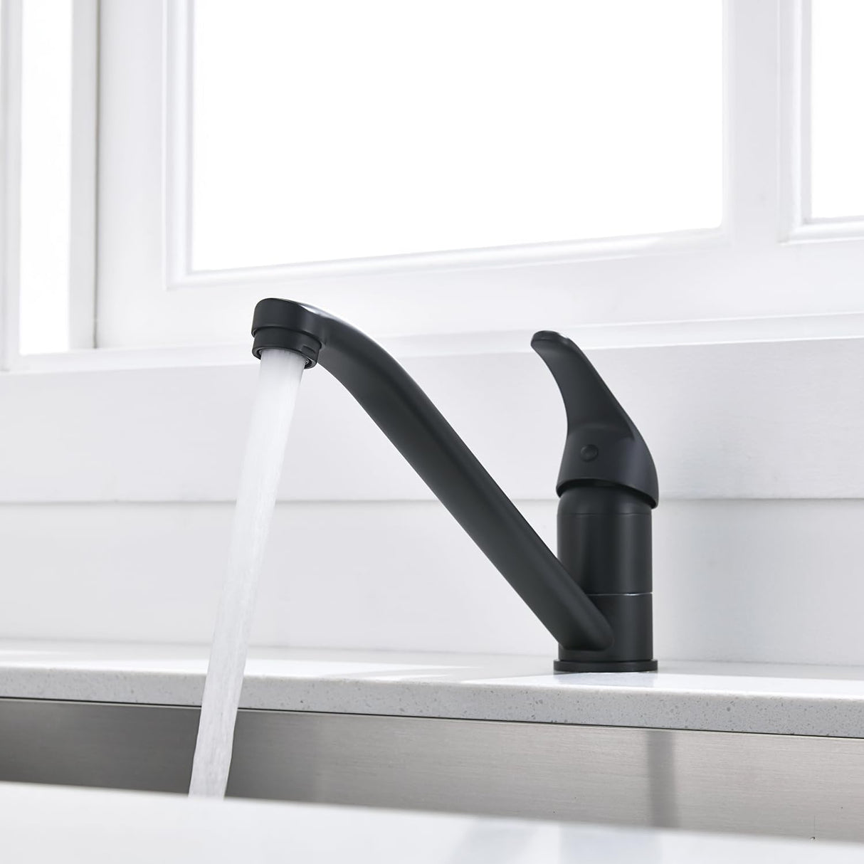 Decaura Laundry Sink Mixer Tap Swivel Spout Kitchen Sink Faucet (Matt Black)
