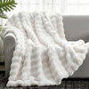130x160 cm / Cream White