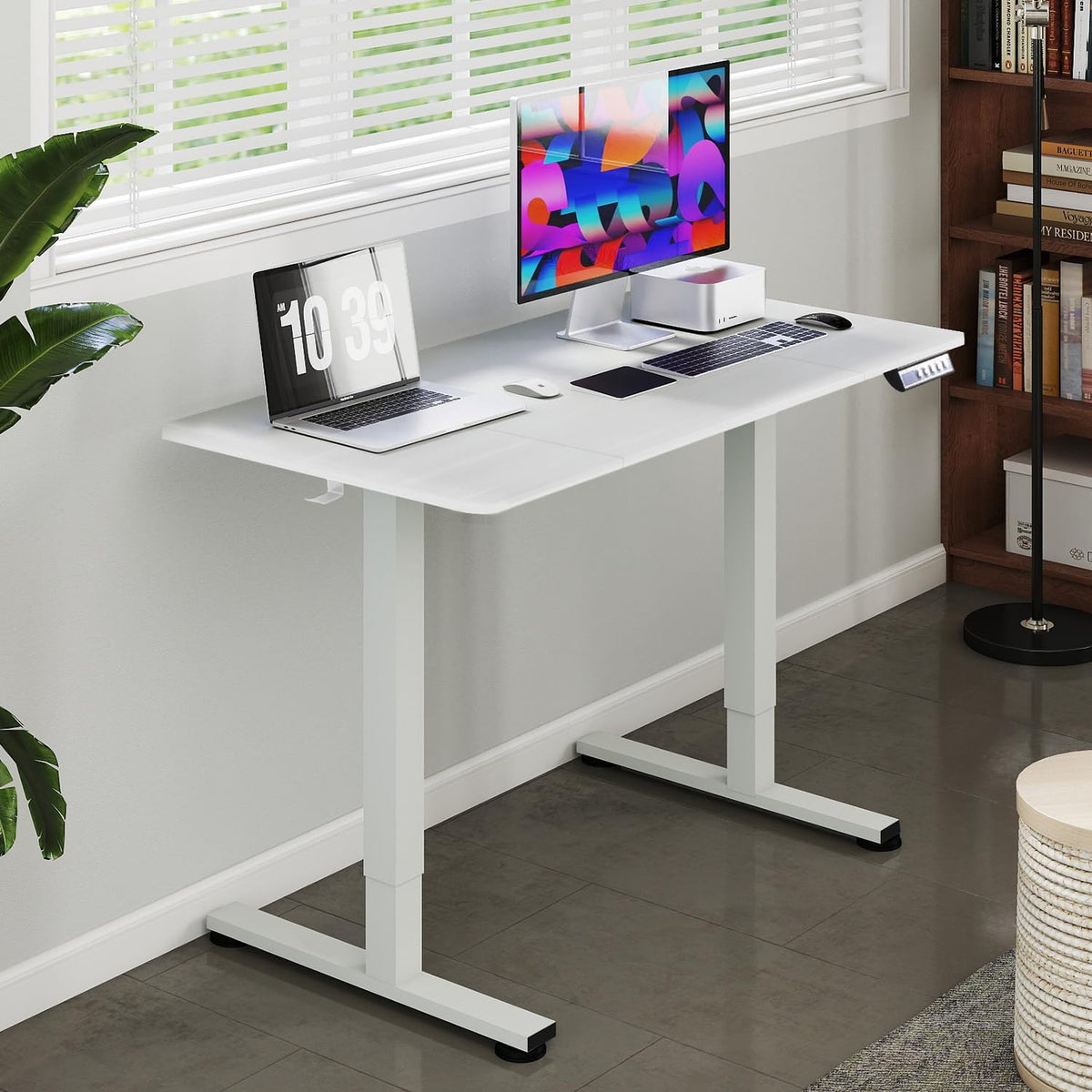 Electric Standing Desk, 120x60cm Height Adjustable Sit Stand Desk with Memory Function, Ergonomic Computer Desk for Home Office, Gaming Desk, Study Table with Hooks, White Frame Desktop