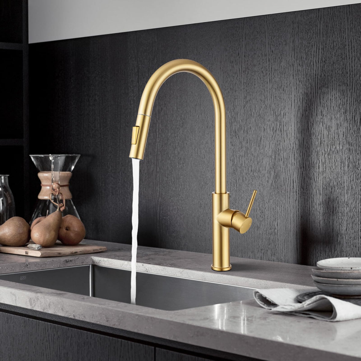 Brushed Gold 2-Mode Pull-Out Kitchen Mixer Tap