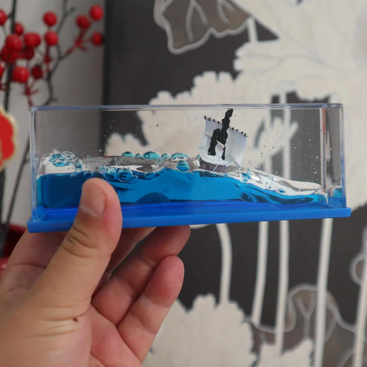 Unsinkable Boat in a Box, Unsinkable Cruise Ship Toy, Cruise Ship Fluid Drift Bottle, Cruise Ship Fluid Drift Model Decoration, Home Decoration Toys Gift. (E)