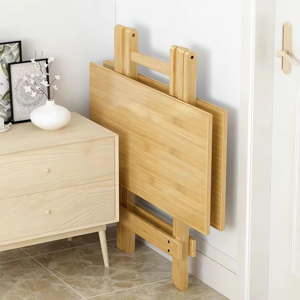 Foldable Solid-Wood Table – 80 × 80 cm