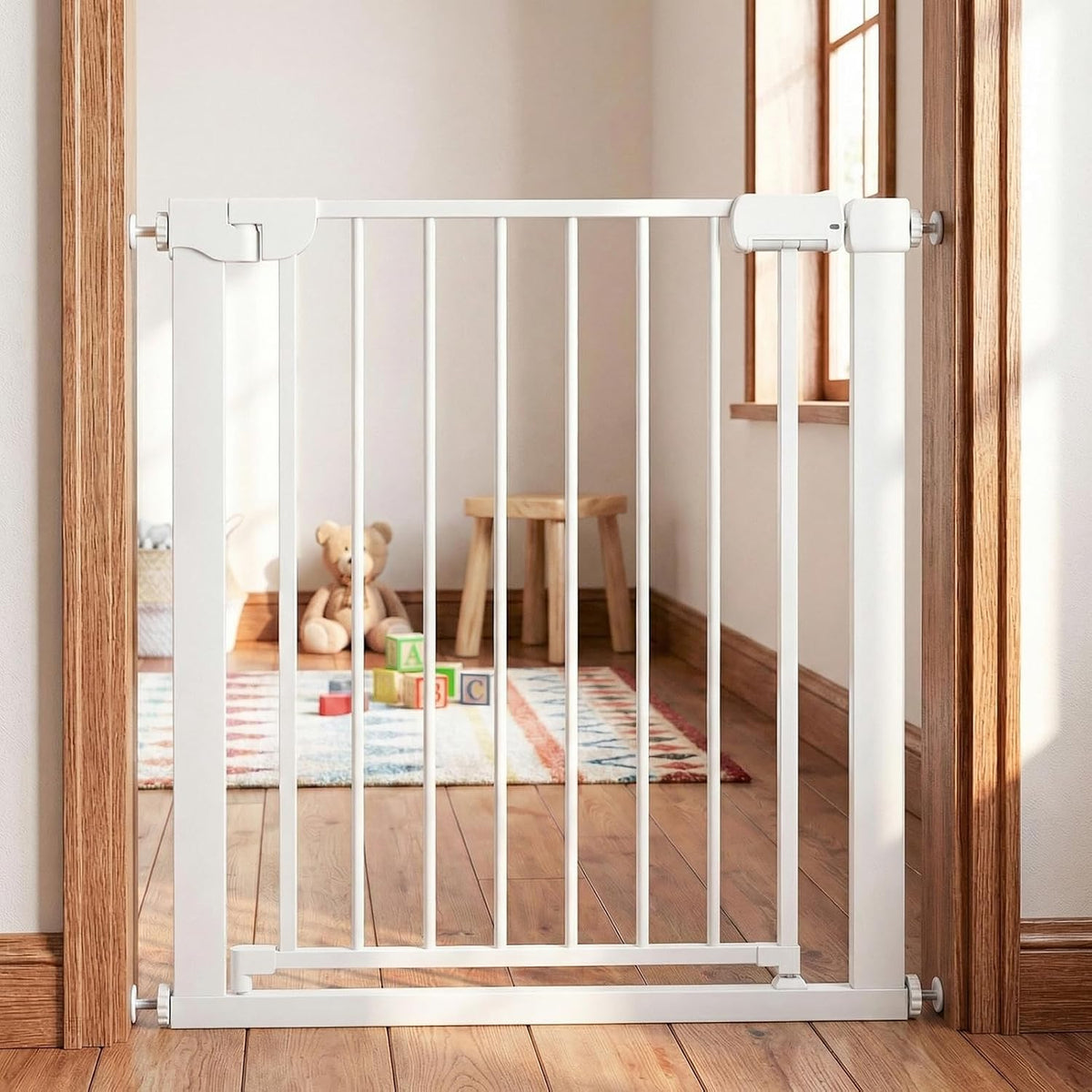 75–82 cm Auto-Close Baby & Pet Safety Gate