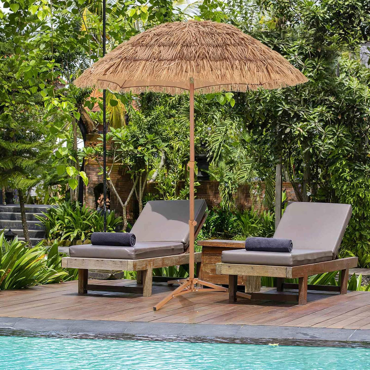 2 m Thatched Tiki Umbrella with Folding Stand & Carry Bag
