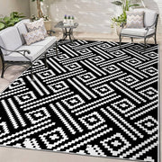 150 × 245 cm Reversible Outdoor Rug with Carry Bag