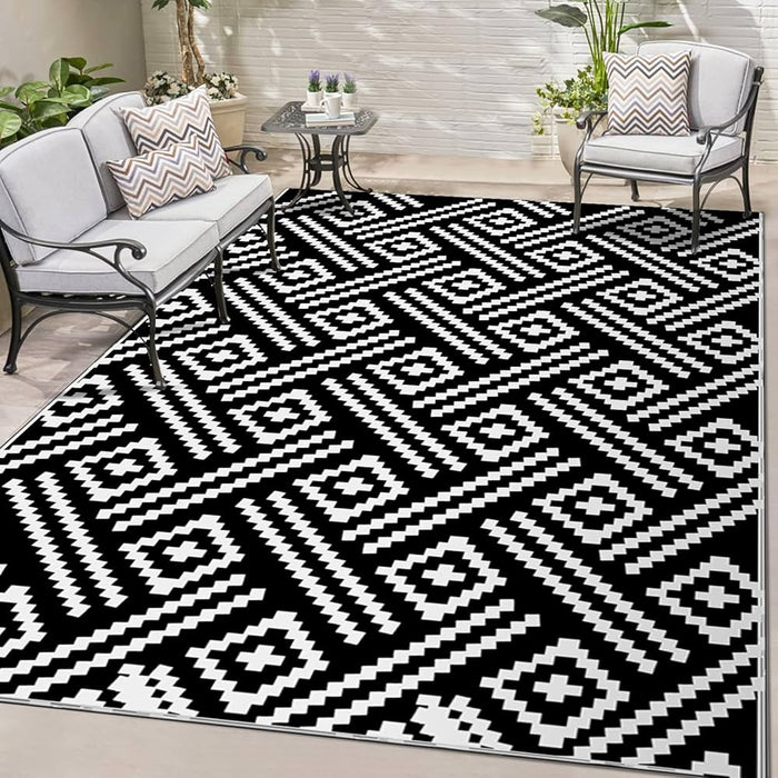150 × 245 cm Reversible Outdoor Rug with Carry Bag