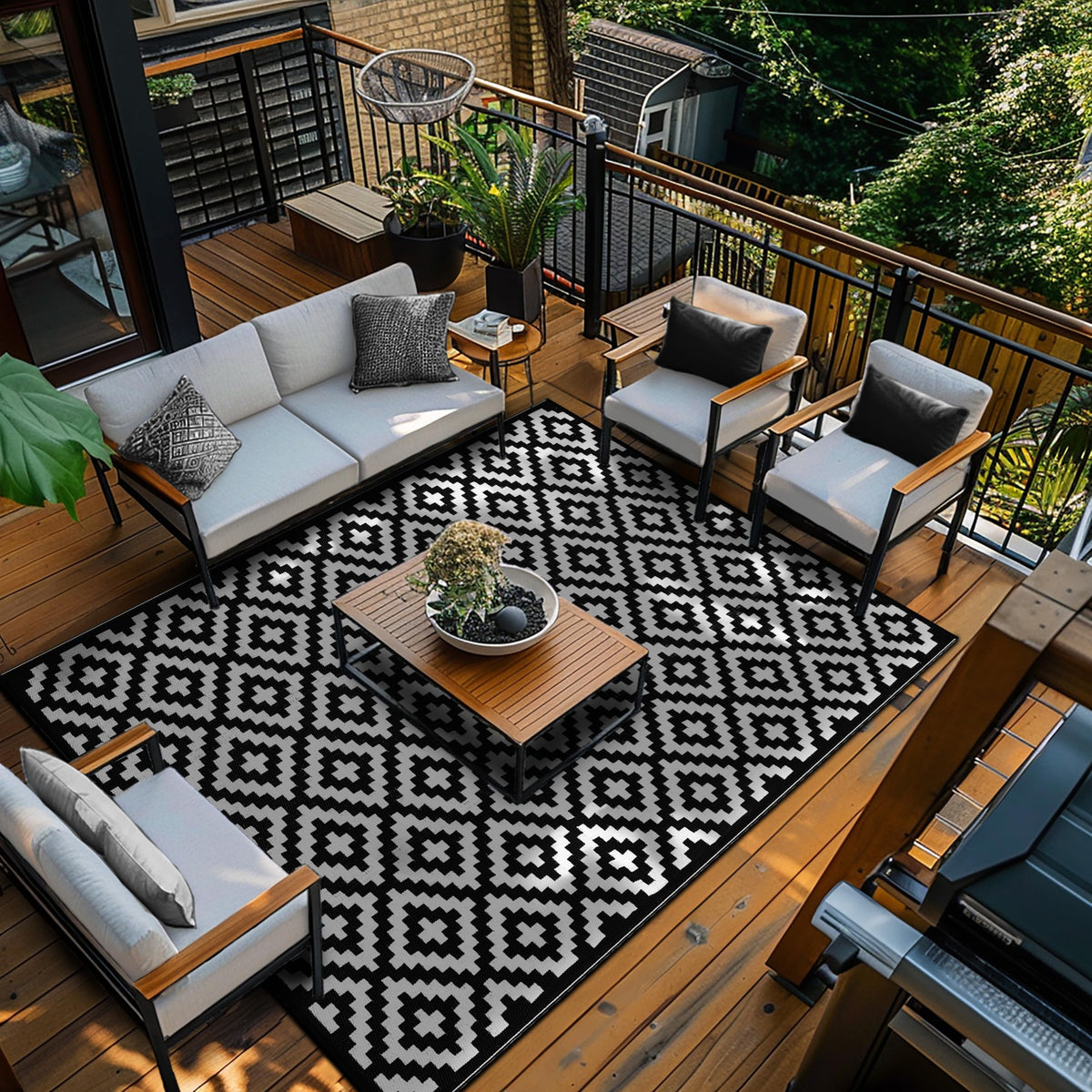 180 × 270 cm Nirvana Reversible Plastic Outdoor Rug