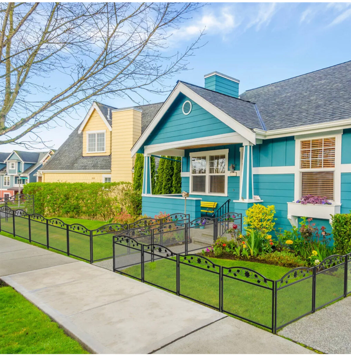 5-Panel Expandable Metal Garden Fence & Pet Barrier