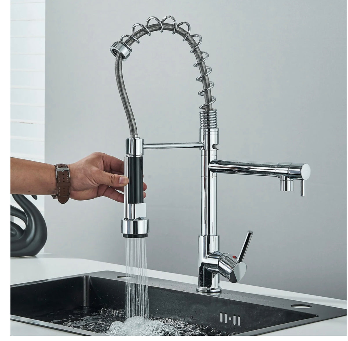 Chrome Pull-Out Kitchen Mixer Tap – 360° Swivel
