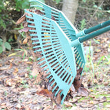 Long-Handled Leaf Grabber Rake – Carbon Steel Garden Leaf & Debris Collector (92cm)