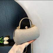 Heart-Shaped Metallic Evening Clutch with Chain – Gold or Silver