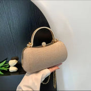 Heart-Shaped Metallic Evening Clutch with Chain – Gold or Silver