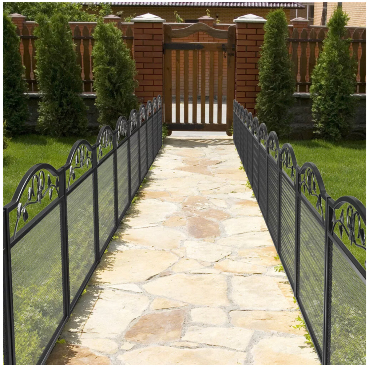 5-Panel Expandable Metal Garden Fence & Pet Barrier