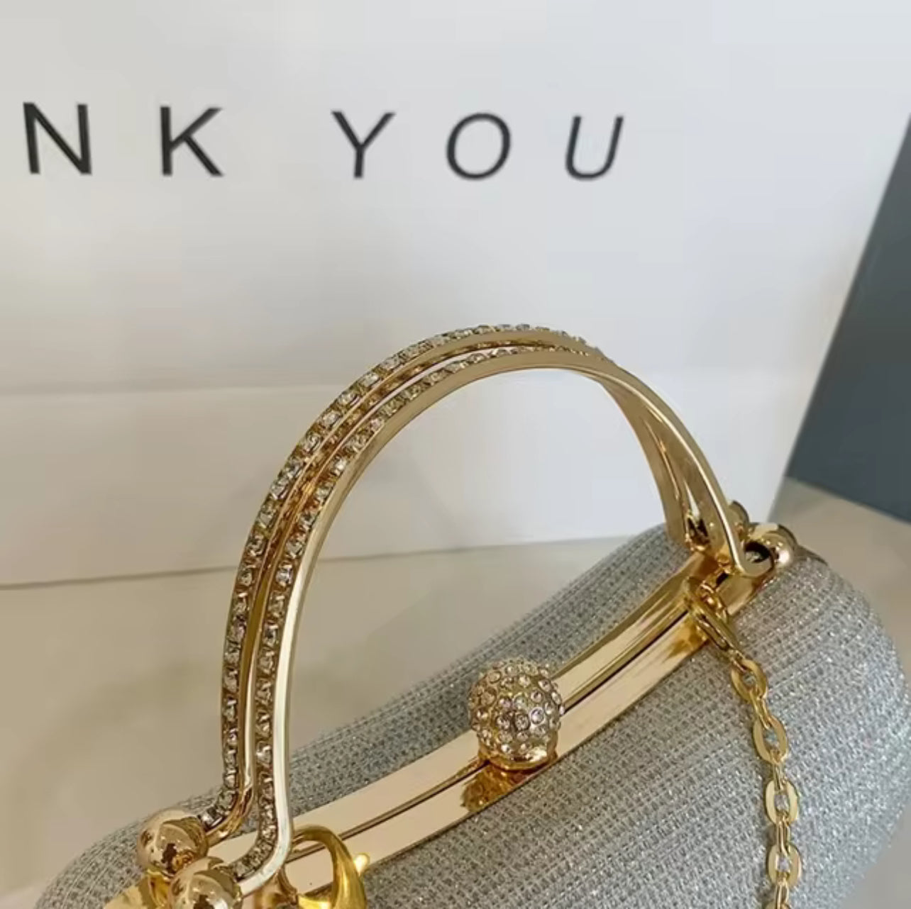 Heart-Shaped Metallic Evening Clutch with Chain – Gold or Silver