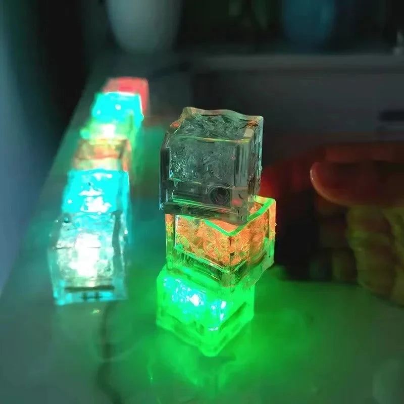 6/12PCS Kids Bath Toy Simulation Ice Cube Liquid Water Sensor Reusable Glowing Flashing Ice Cube for Bathtub, Swimming Pool