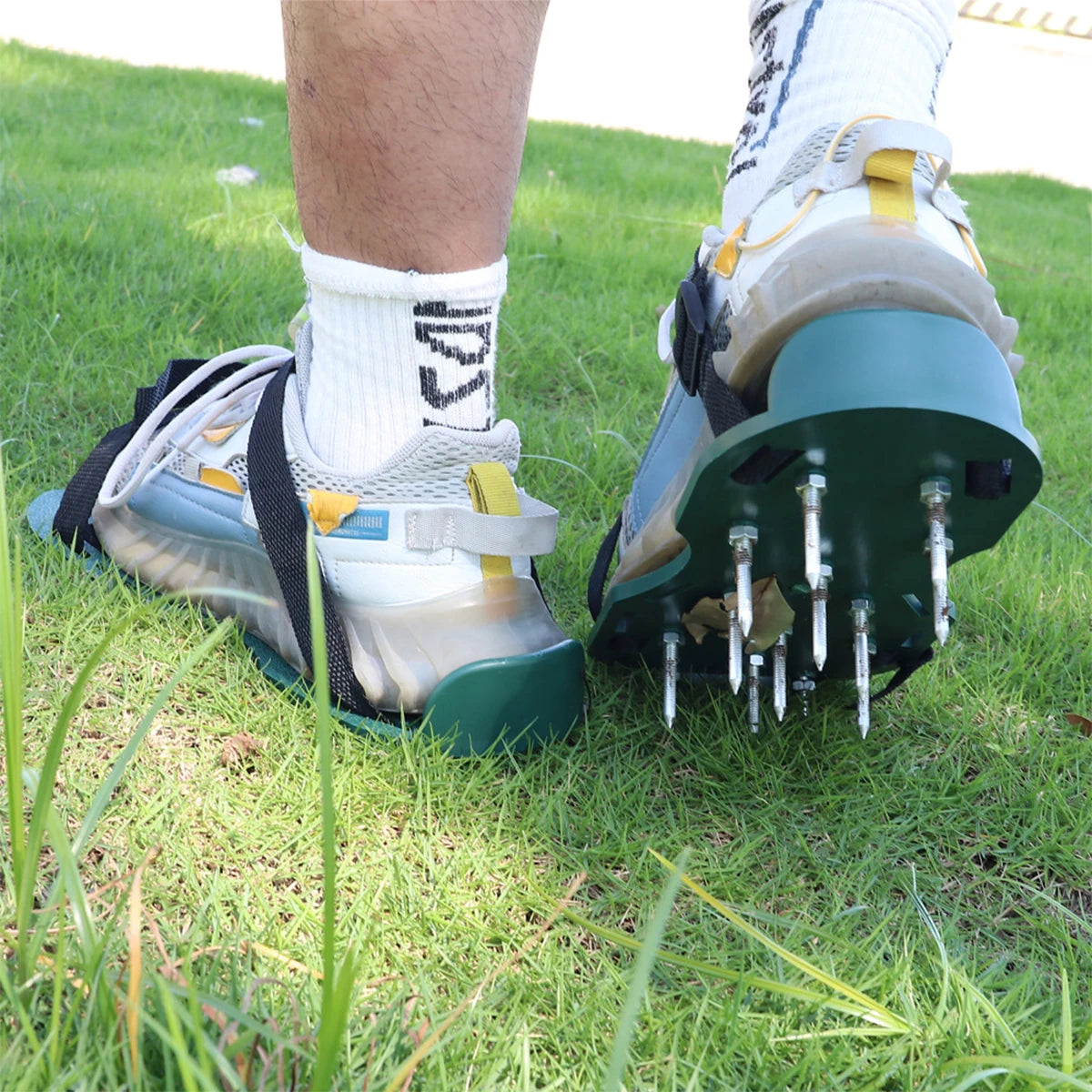 Adjustable Spiked Lawn Aerator Shoes – Manual Grass Aerating Sandals for Healthy Lawns