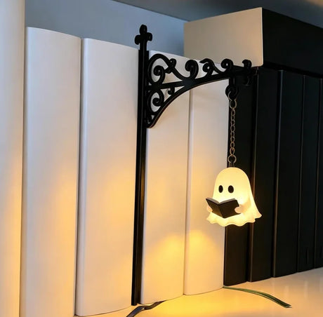 Retro Wrought-Iron Hanging Lantern Book Light – Vintage LED Bookshelf Ornament & Bookend