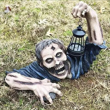 Halloween Zombie Crawling Horror Decor, Scary Led Lights Zombie Holding Lantern Outdoor Figurine Light