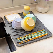 Grooved Silicone Kitchen Draining Mat – 3 Sizes