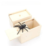 Funny Pop-Up Spider Scare Box - Desk Decor Gag Gift for Halloween, Christmas & Birthday, Novelty Office Toy & Home Decoration