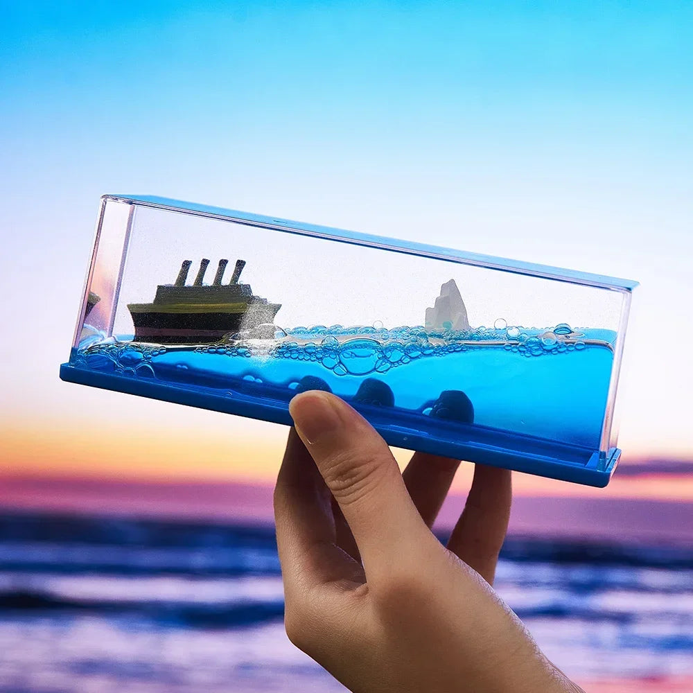 Cruise-Ship Fluid Drift Bottle & Hourglass Decoration