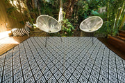 200 × 270 cm Black & White Diamond Outdoor Rug