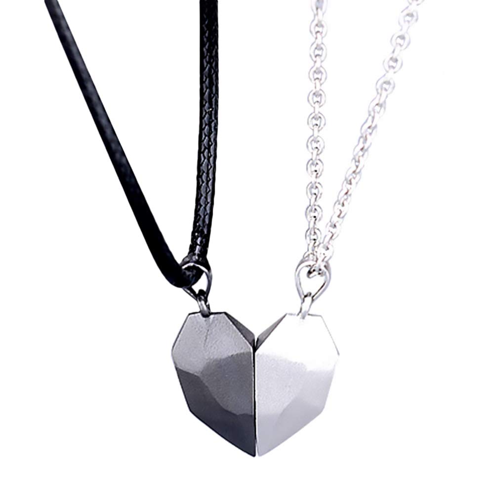 Veemoon Magnetic Split-Heart Couple Necklace Set