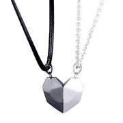 Veemoon Magnetic Split-Heart Couple Necklace Set