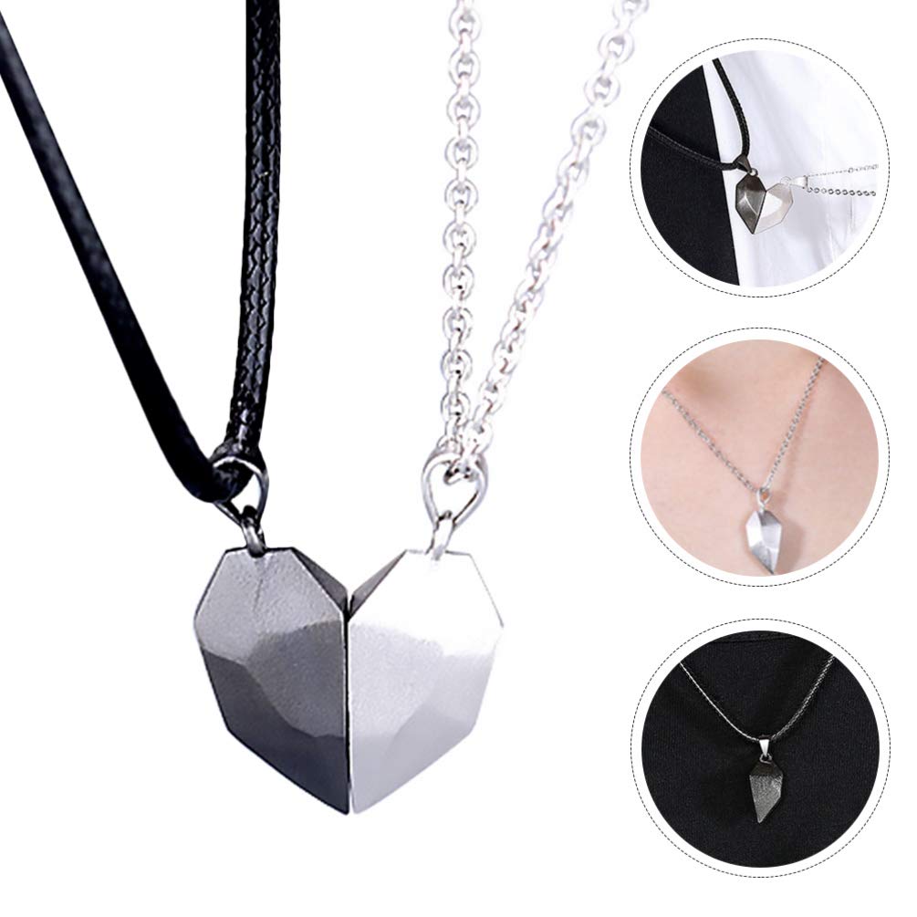 Veemoon Magnetic Split-Heart Couple Necklace Set