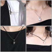 Veemoon Magnetic Split-Heart Couple Necklace Set
