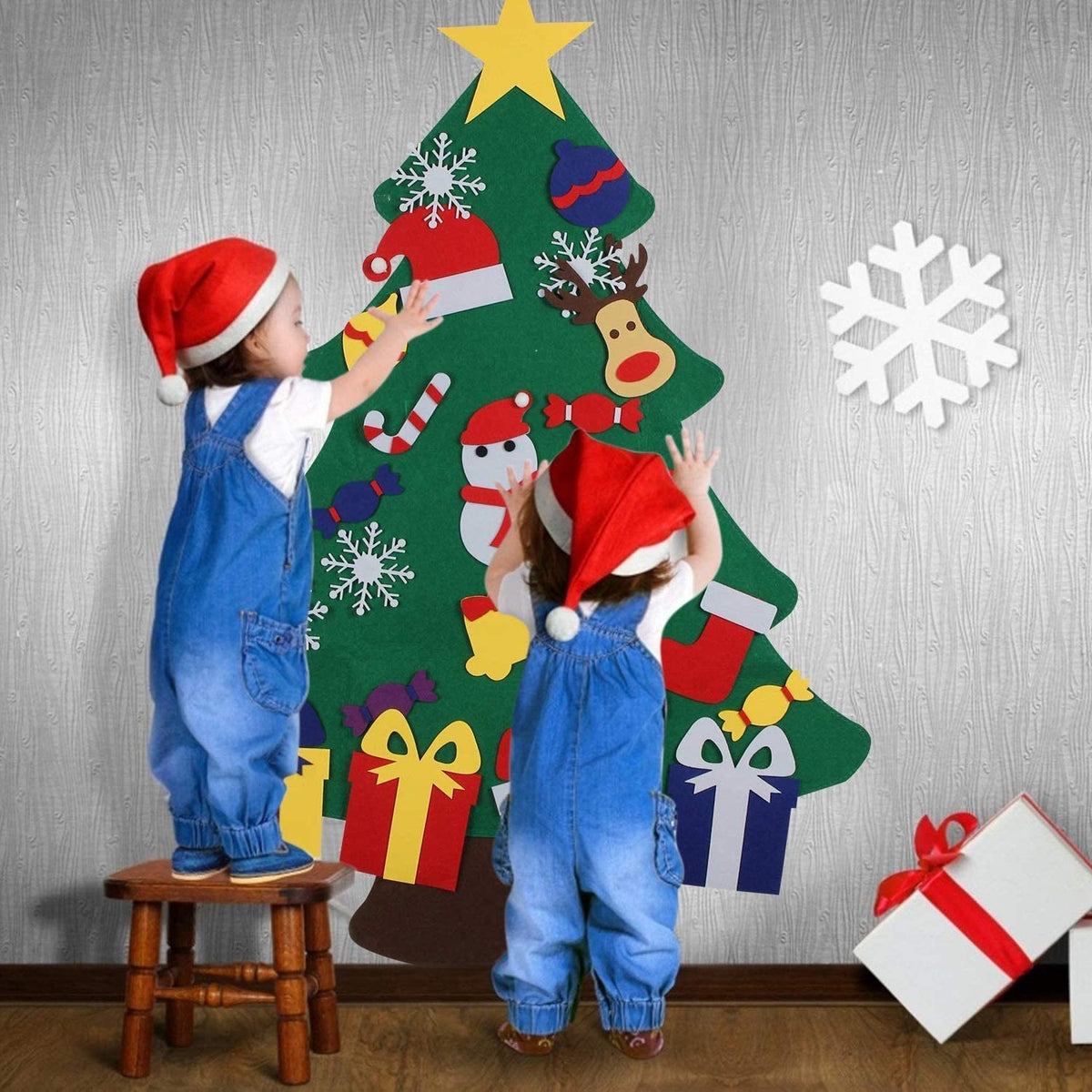 DIY Felt Christmas Tree with 30 Detachable Ornaments