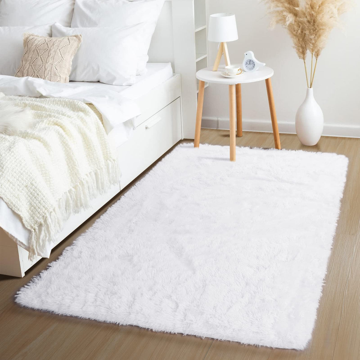 150 × 260 cm White Fluffy Shag Area Rug