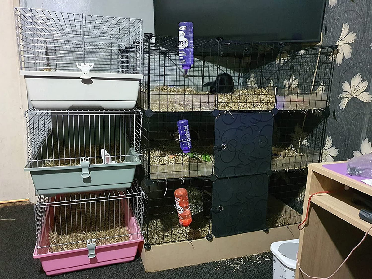 16-Panel Modular Wire Small-Animal Pen – Black