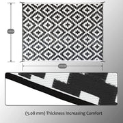 150 × 245 cm Reversible Plastic-Straw Outdoor Rug