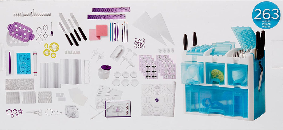 Wilton Ultimate Cake Decorating Tools Set