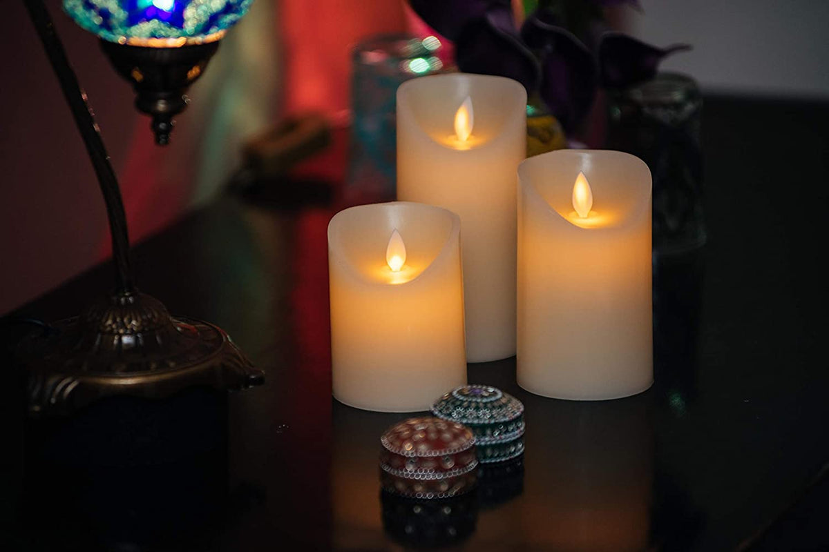 FLAMELESS Candles