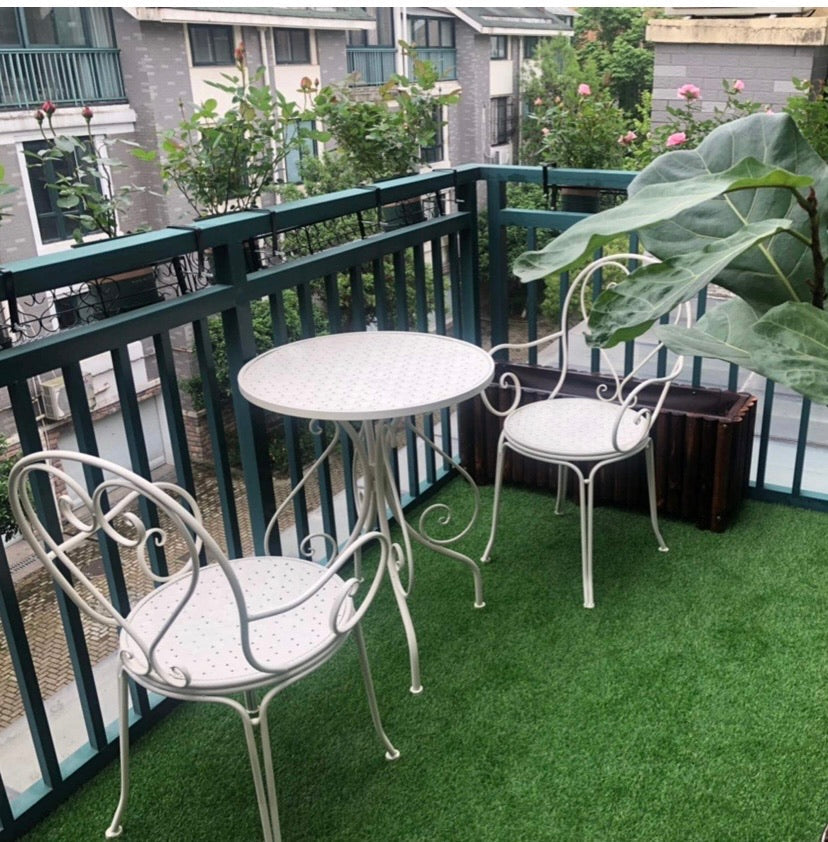 3 Piece Outdoor Garden Table Desks and Chairs Set Love Design Bistro Set, Bistro Table Set Retro Style Garden Furniture White Colour (Chairs*2）